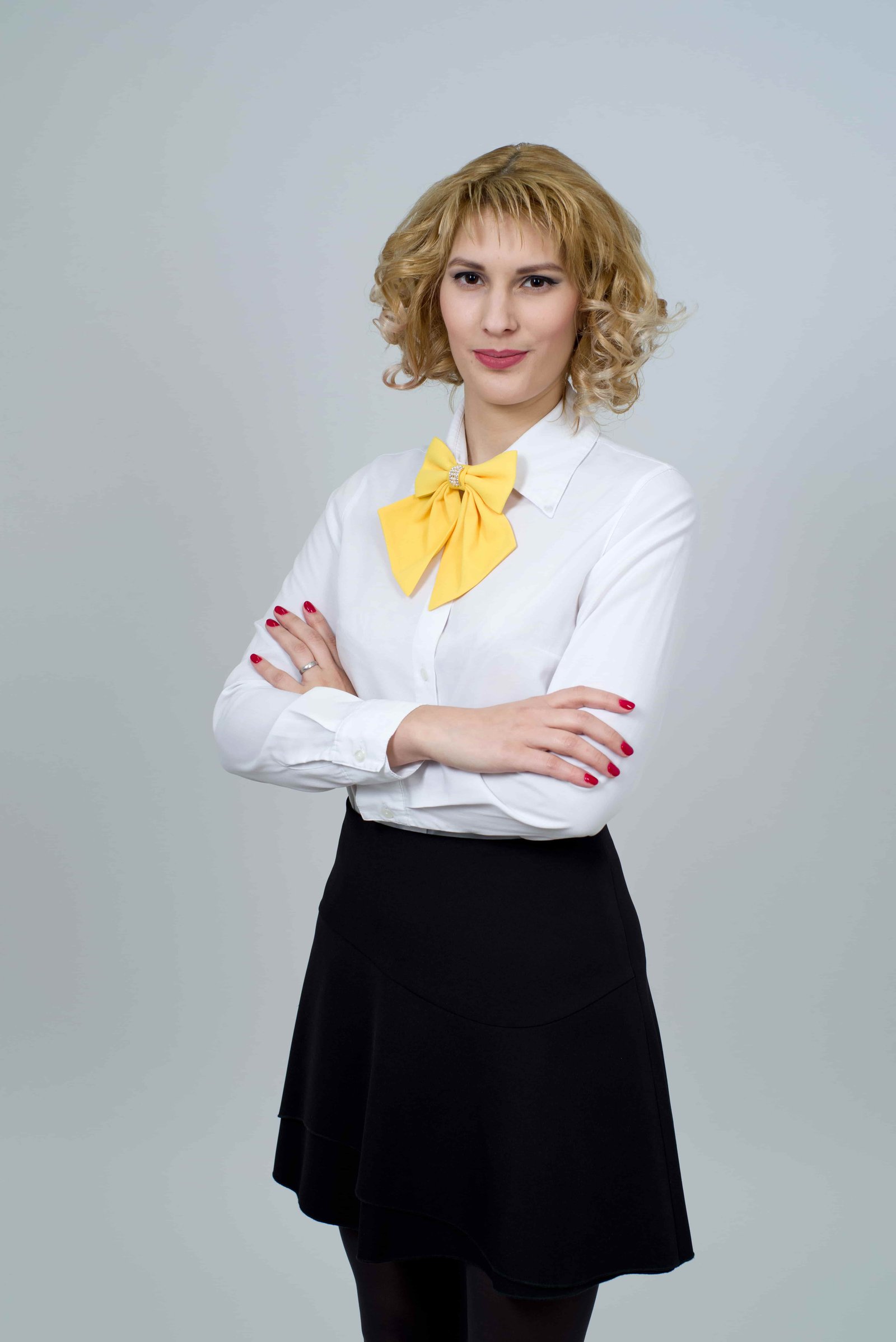 portrait-smiling-businesswoman-office